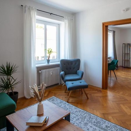 Bessa Homes 6 Personen 2 Schlafzimmer, 3 King Size, Betten, Balkon, Kueche Haag in Oberbayern Екстериор снимка