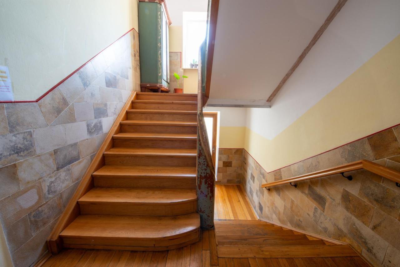 Bessa Homes 6 Personen 2 Schlafzimmer, 3 King Size, Betten, Balkon, Kueche Haag in Oberbayern Екстериор снимка