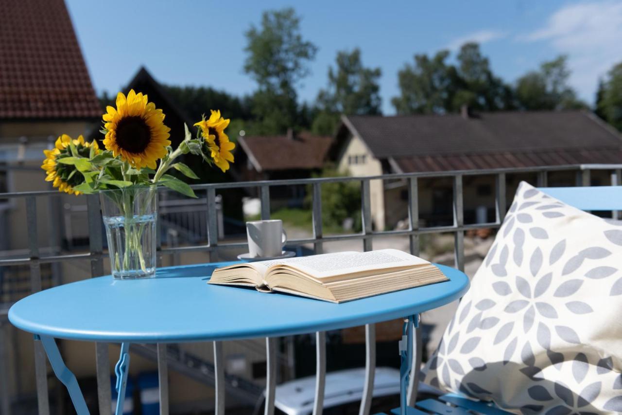 Bessa Homes 6 Personen 2 Schlafzimmer, 3 King Size, Betten, Balkon, Kueche Haag in Oberbayern Екстериор снимка