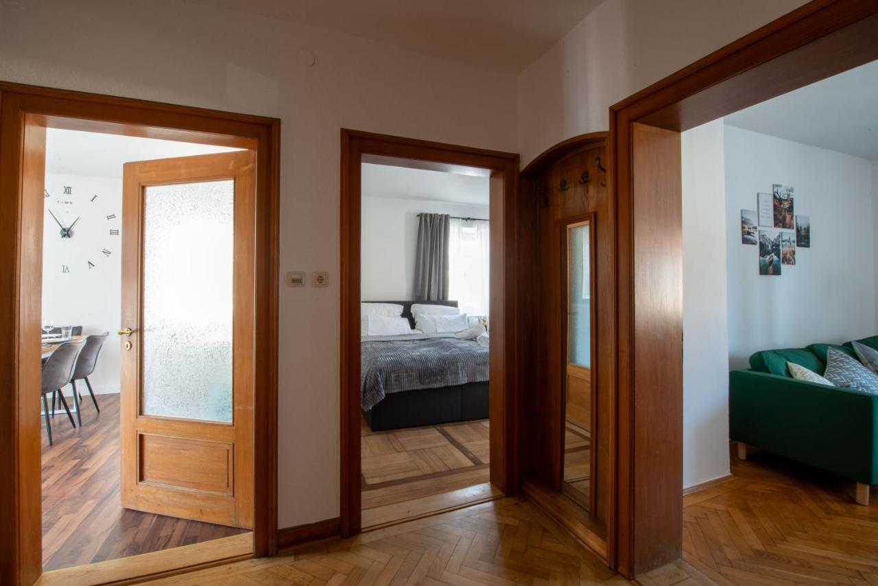Bessa Homes 6 Personen 2 Schlafzimmer, 3 King Size, Betten, Balkon, Kueche Haag in Oberbayern Екстериор снимка